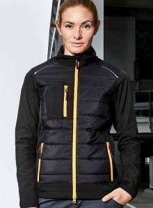 Hybrydowa kurtka damska z pikowanym korpusem i dodatkami w technologii softshell